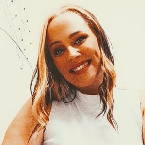 Meet your Posher, Sierra